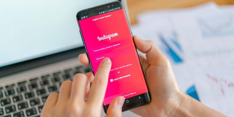 Read more about the article The Pros of Boosting Instagram Followers and Likes