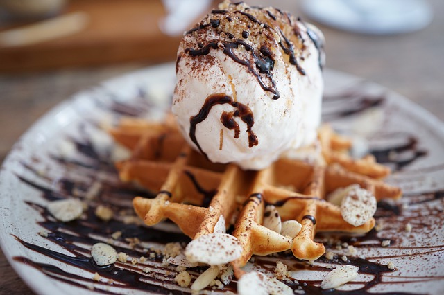 image of a waffle with a scoop of vanilla ice cream on top, covered with chocolate. Serves to explain the origin of the term Vanilla JavaScript